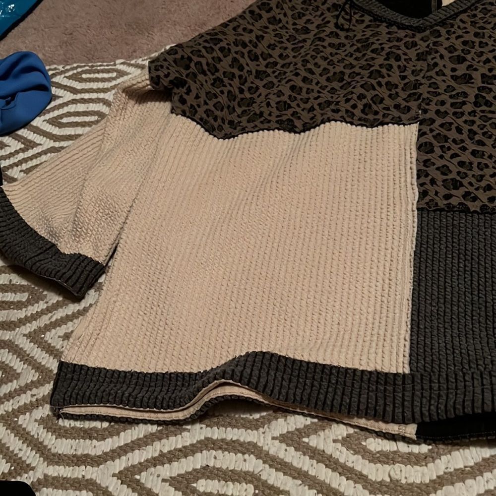 Gigio Sweaterl View 3